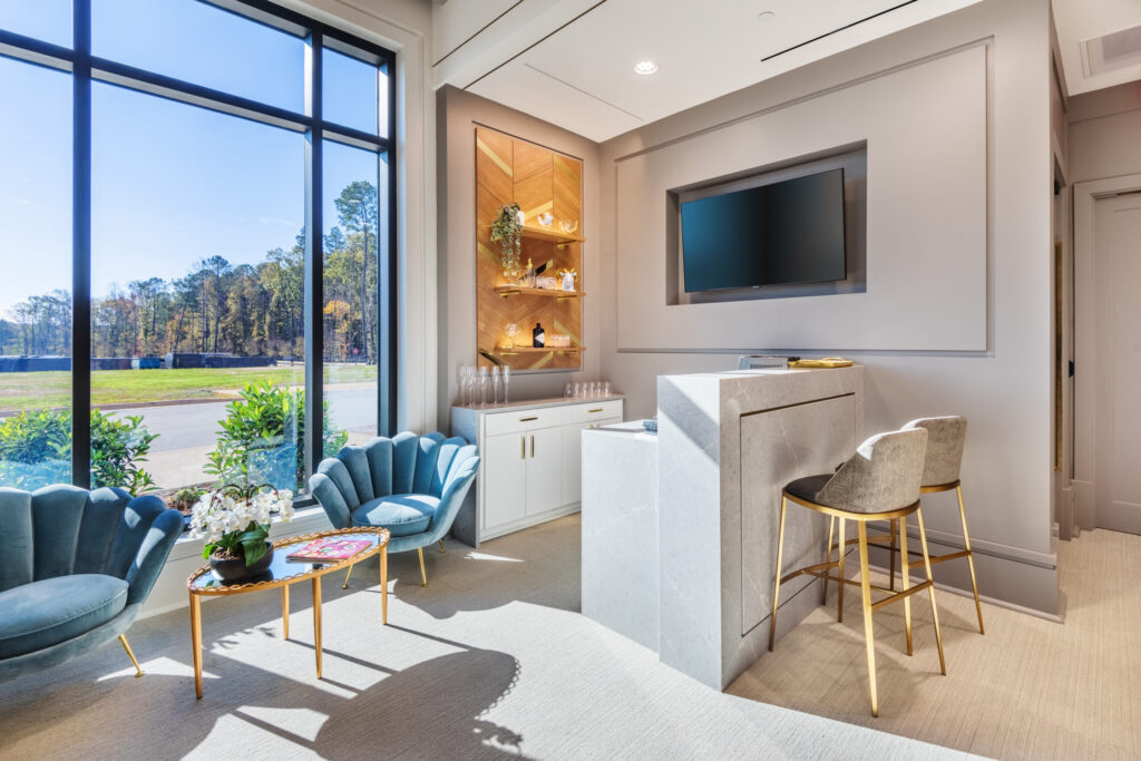 Bar Area with TV and Seating