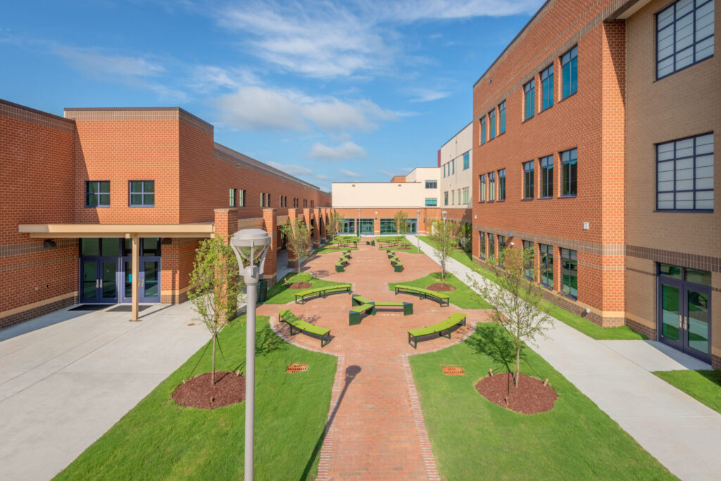Outdoor Collaborative Spaces with Green Benches