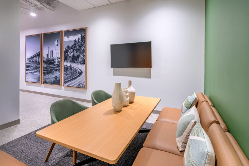 Meeting Area with Comfortable Seating